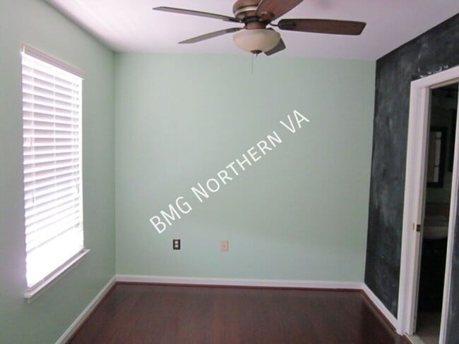 Building Photo - 14306 Newbern Loop