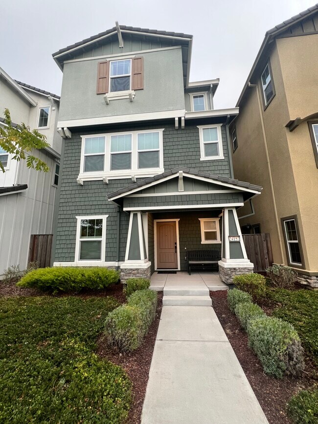 Building Photo - 24157 Amaranth Loop