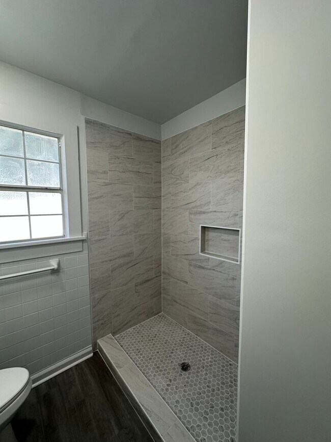 Building Photo - Luxury in Lockport-Newly Remodelled 4 Bedroom 2 Bath- $500 move in special!