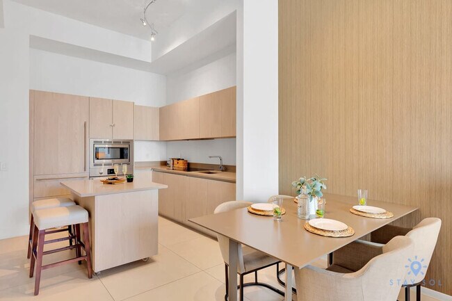 Building Photo - 4111 S Ocean Dr