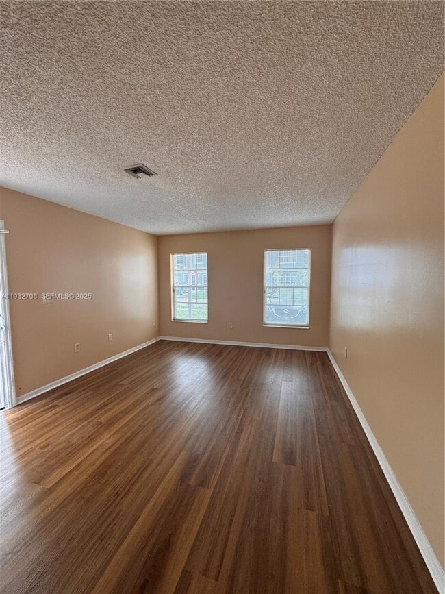 Building Photo - 3410 Java Plum Ave