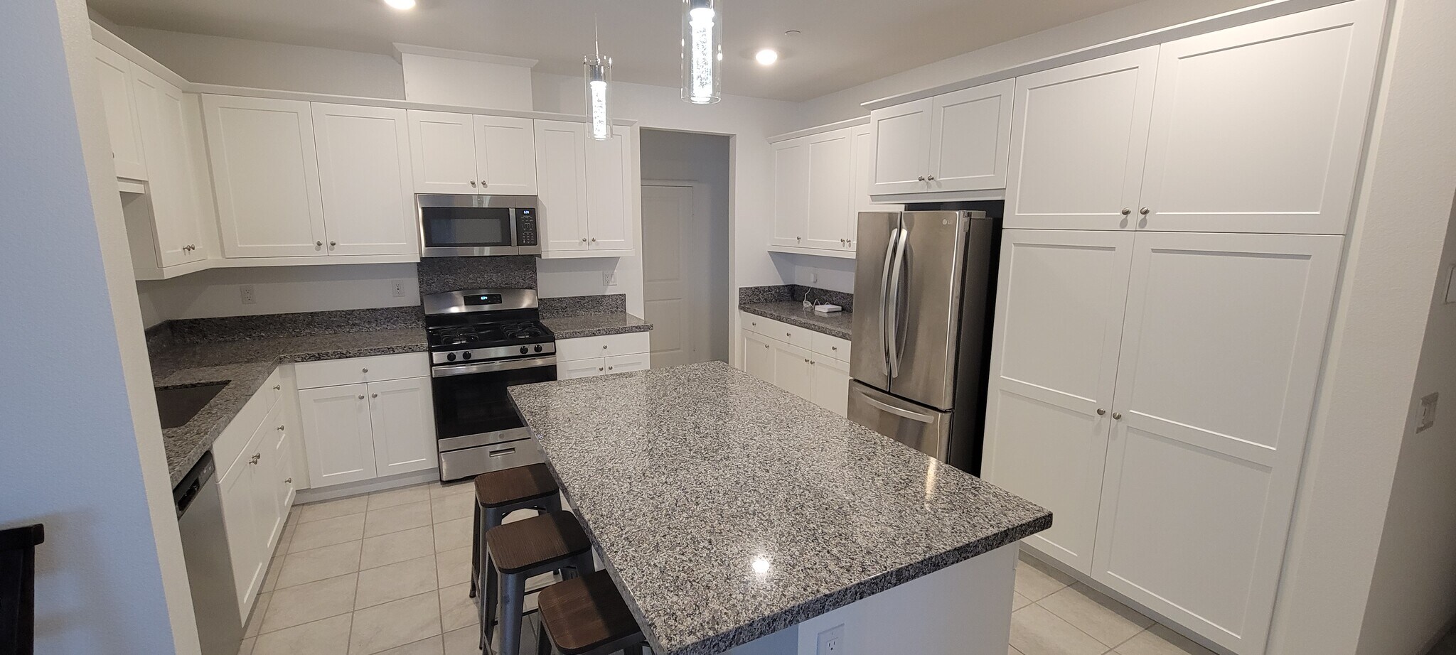 Building Photo - 11599 Kitetail Dr