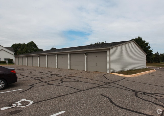Building Photo - Park Avenue Townhomes