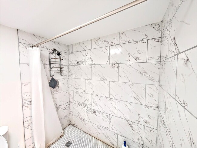 Building Photo - 169 Palmetto Dr