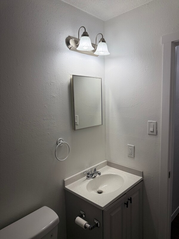 Building Photo - 3439 Gateway Dr