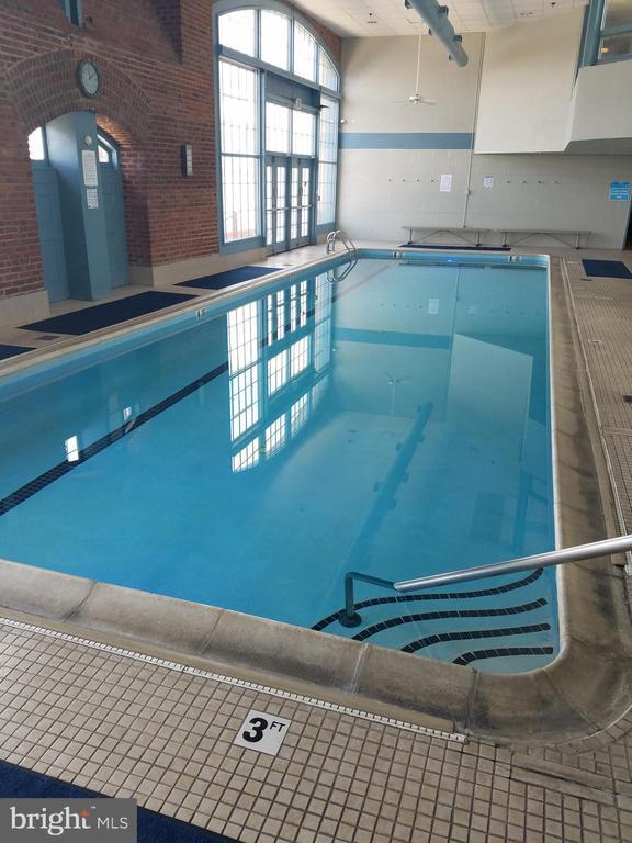 Building Photo - 3 N Christopher Columbus Blvd