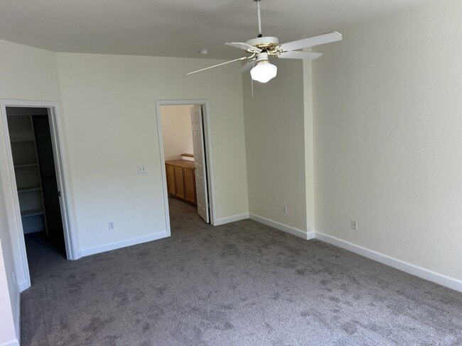 Building Photo - 597 Canvasback Ct