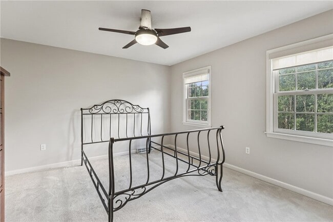 Building Photo - 403 Worth Ct