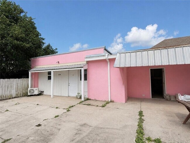 Building Photo - 5504 Canal Blvd