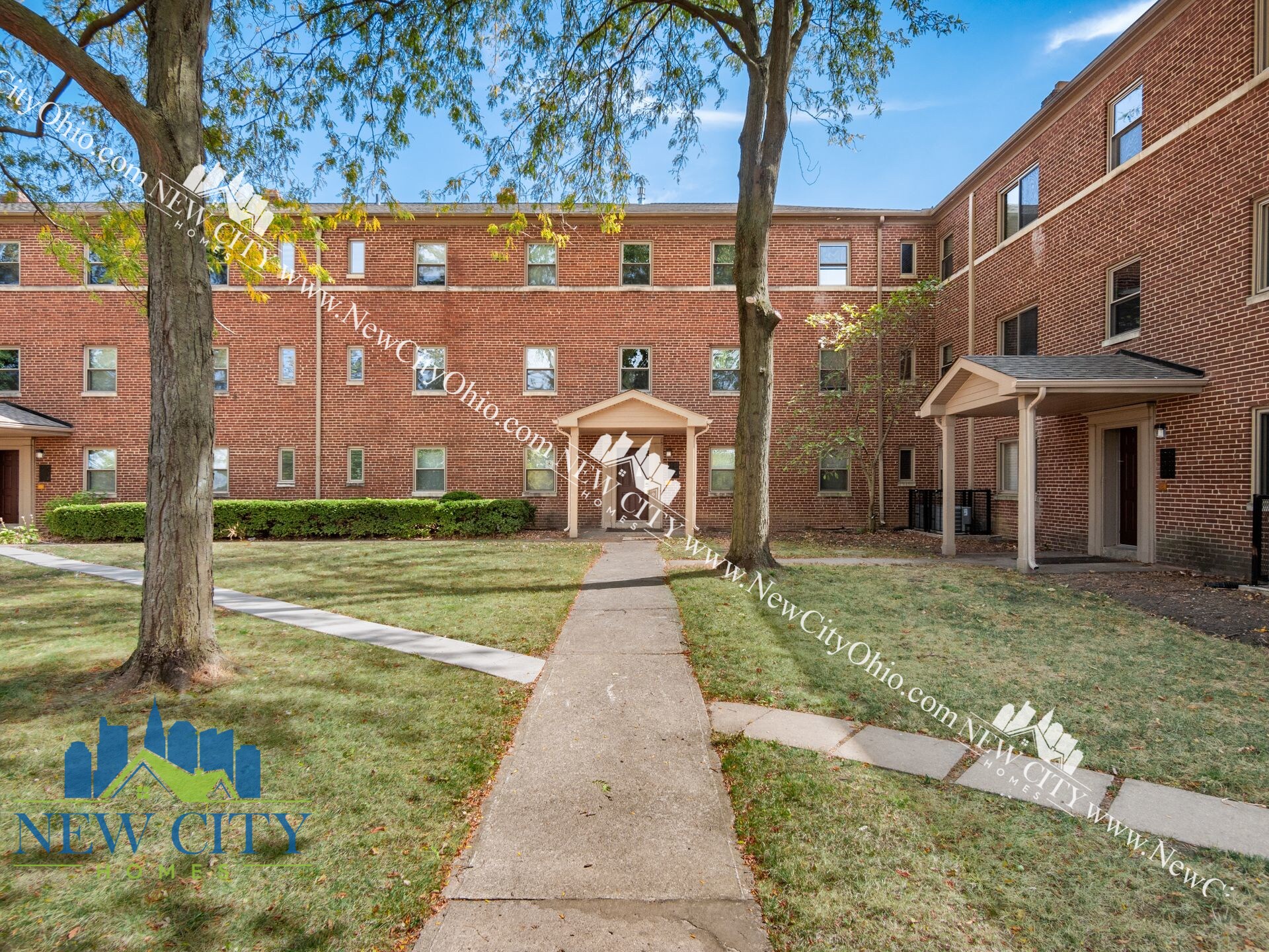Building Photo - Newly Renovated Apartment Building