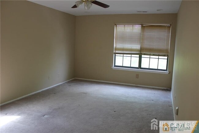 Building Photo - 82 Keystone Ct