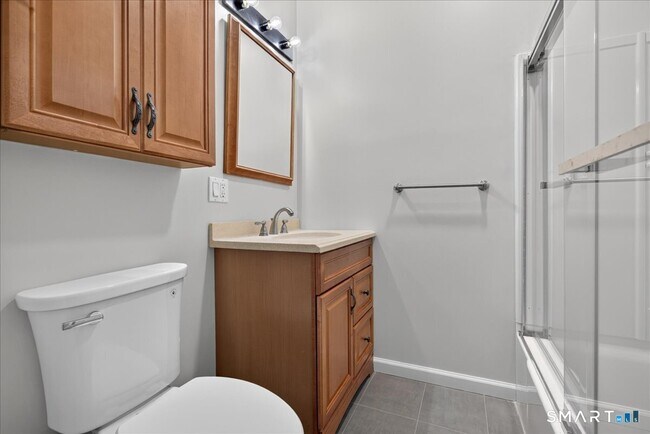 Building Photo - 35 Tilton St