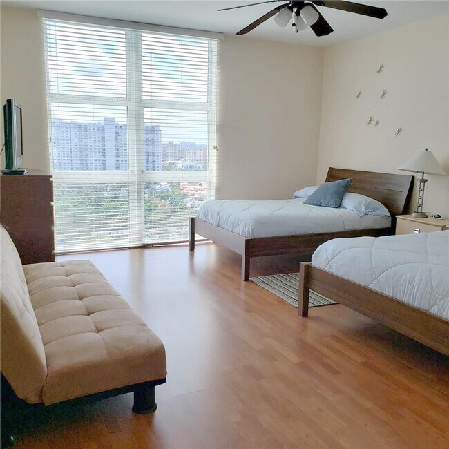 Building Photo - 3301 NE 183rd St