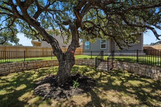 Building Photo - 1721 Roaming Oak Bnd
