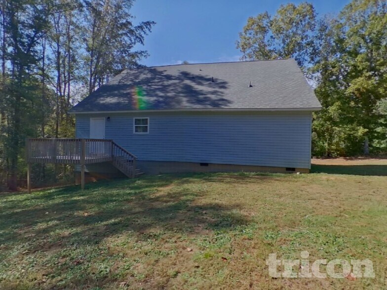 Building Photo - 241 Roosevelt Thompson Rd