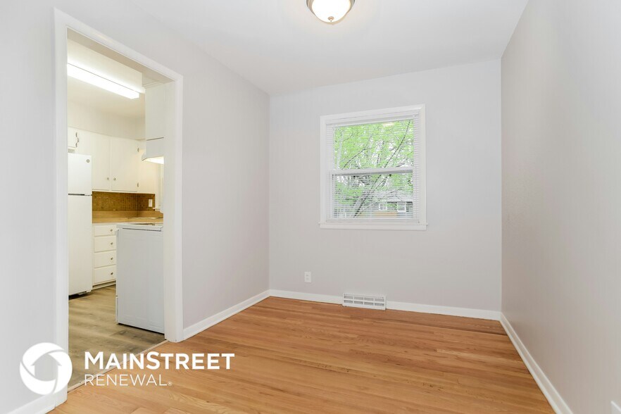 Building Photo - 8809 W 71st St