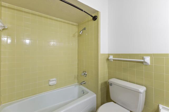 Building Photo - 2733 Biloxi Ln