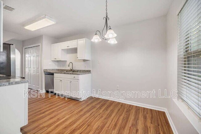 Building Photo - 123 Salt Landing Cir