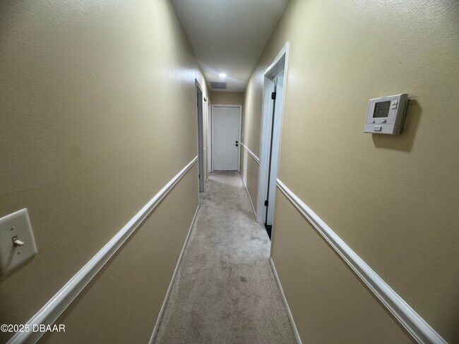 Building Photo - 1917 Goldenrod Way