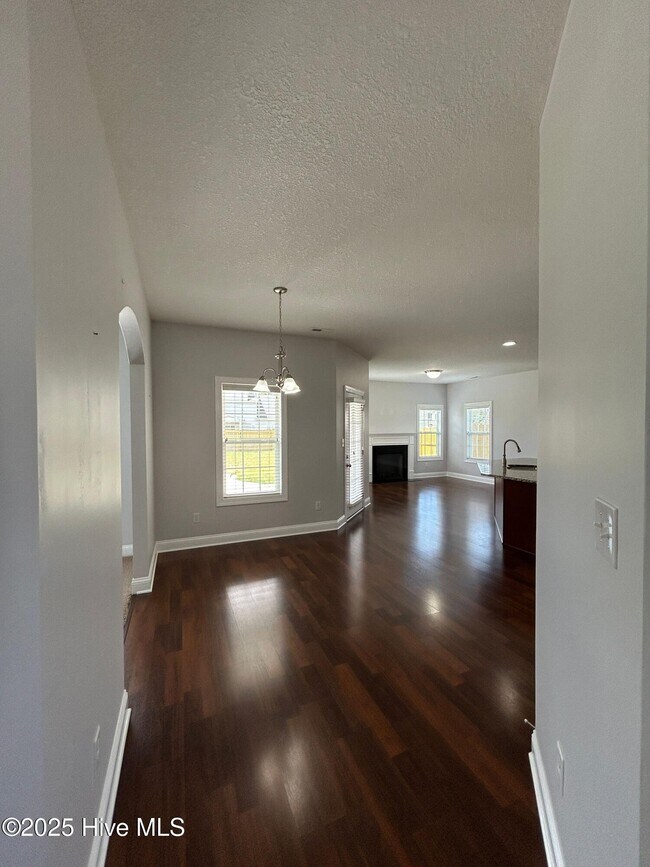 Building Photo - 504 Turpentine Trail