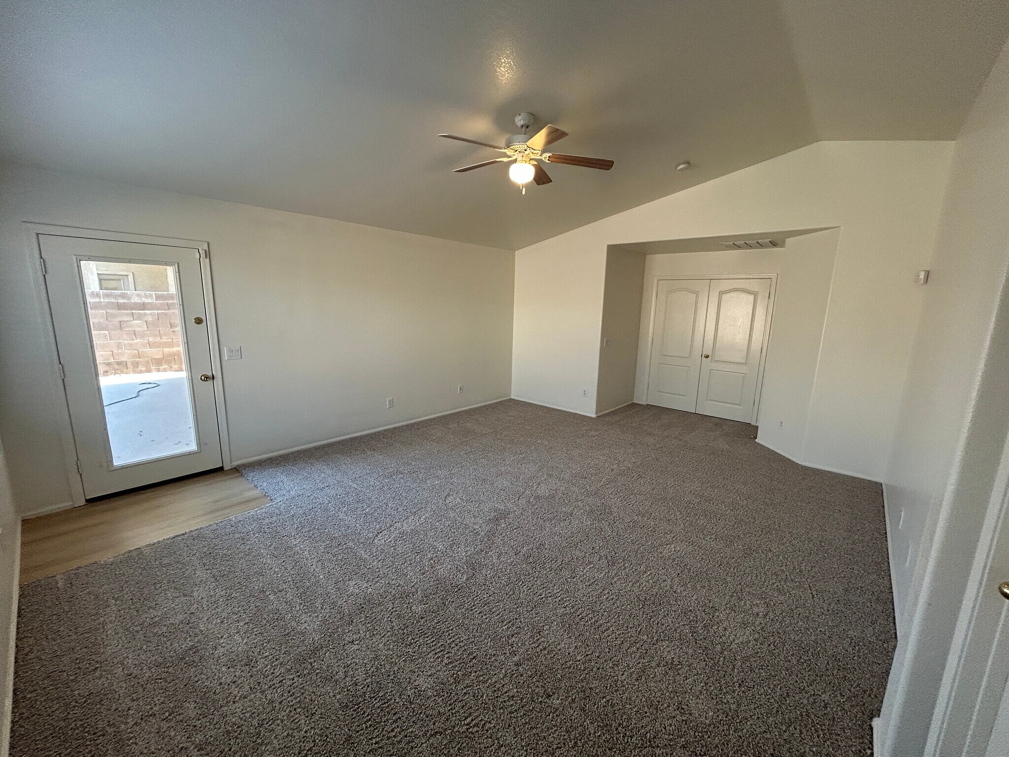 Building Photo - 8217 S 45th Ln