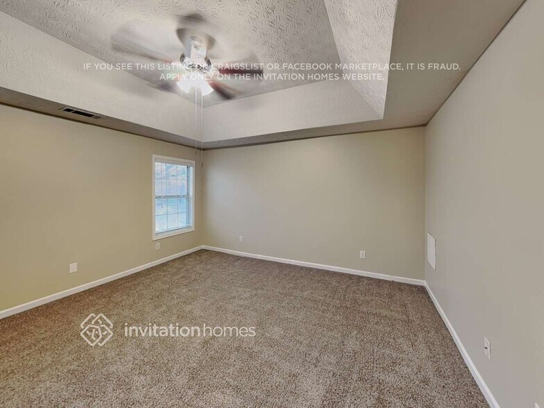 Building Photo - 690 Castlebrooke Dr SE