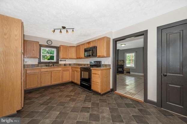 Building Photo - 15213 Clear Spring Rd