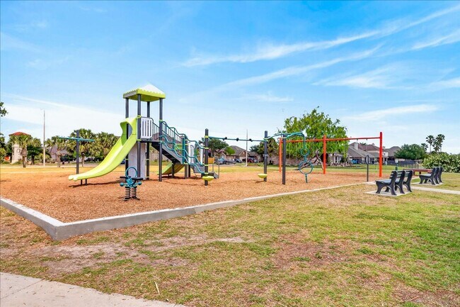 Building Photo - 7938 Rancho Vista Blvd E