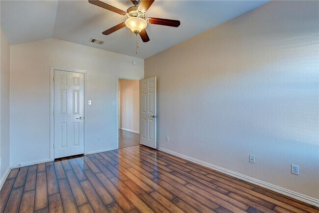 Building Photo - 2601 Mirasol Loop