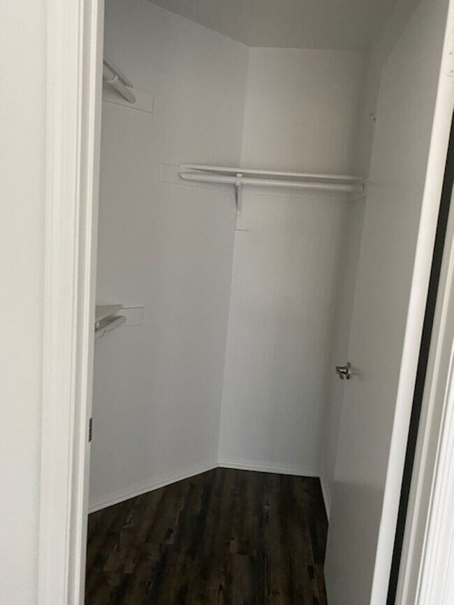Building Photo - $1,975 For Lease SFH 3 Beds-2 Baths-2 Car ...