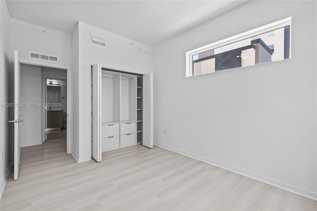 Building Photo - 5579 Millennia Park Dr