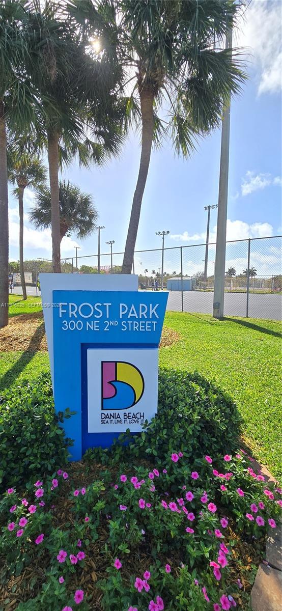 Building Photo - 201 NE 2nd Ave