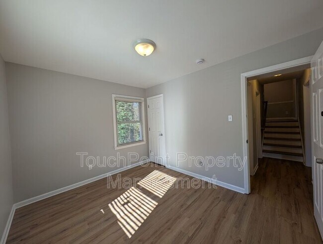 Building Photo - 3331 Donovan Pl