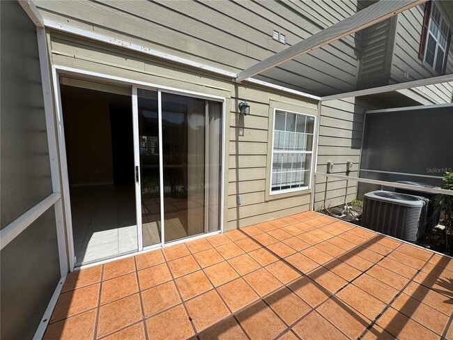 Building Photo - 7605 Plantation Cir