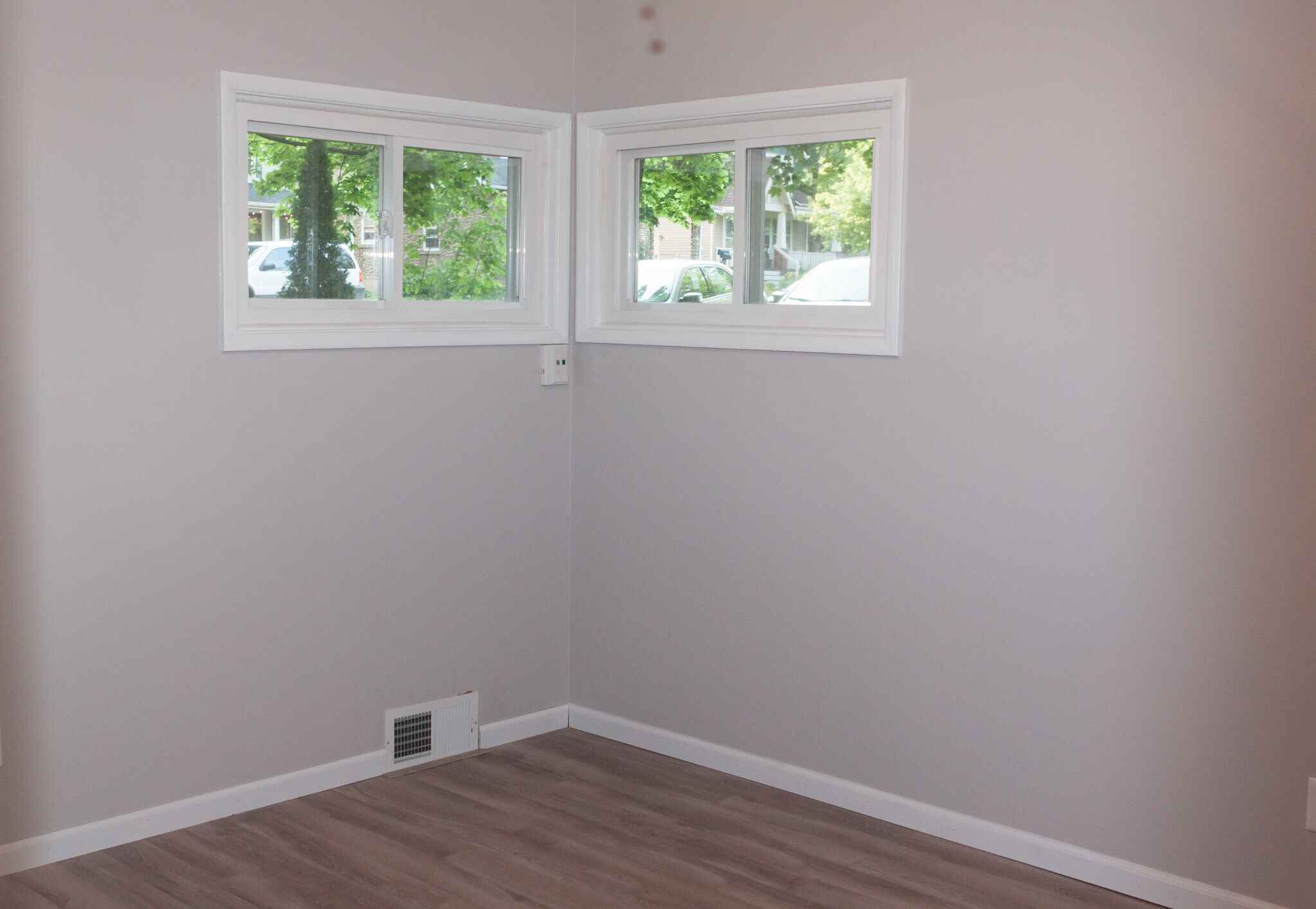 Building Photo - 415 S Revena Blvd