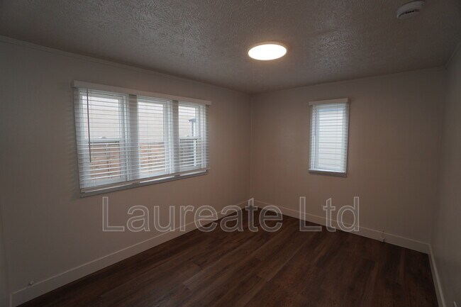 Building Photo - 4088 S Clay St