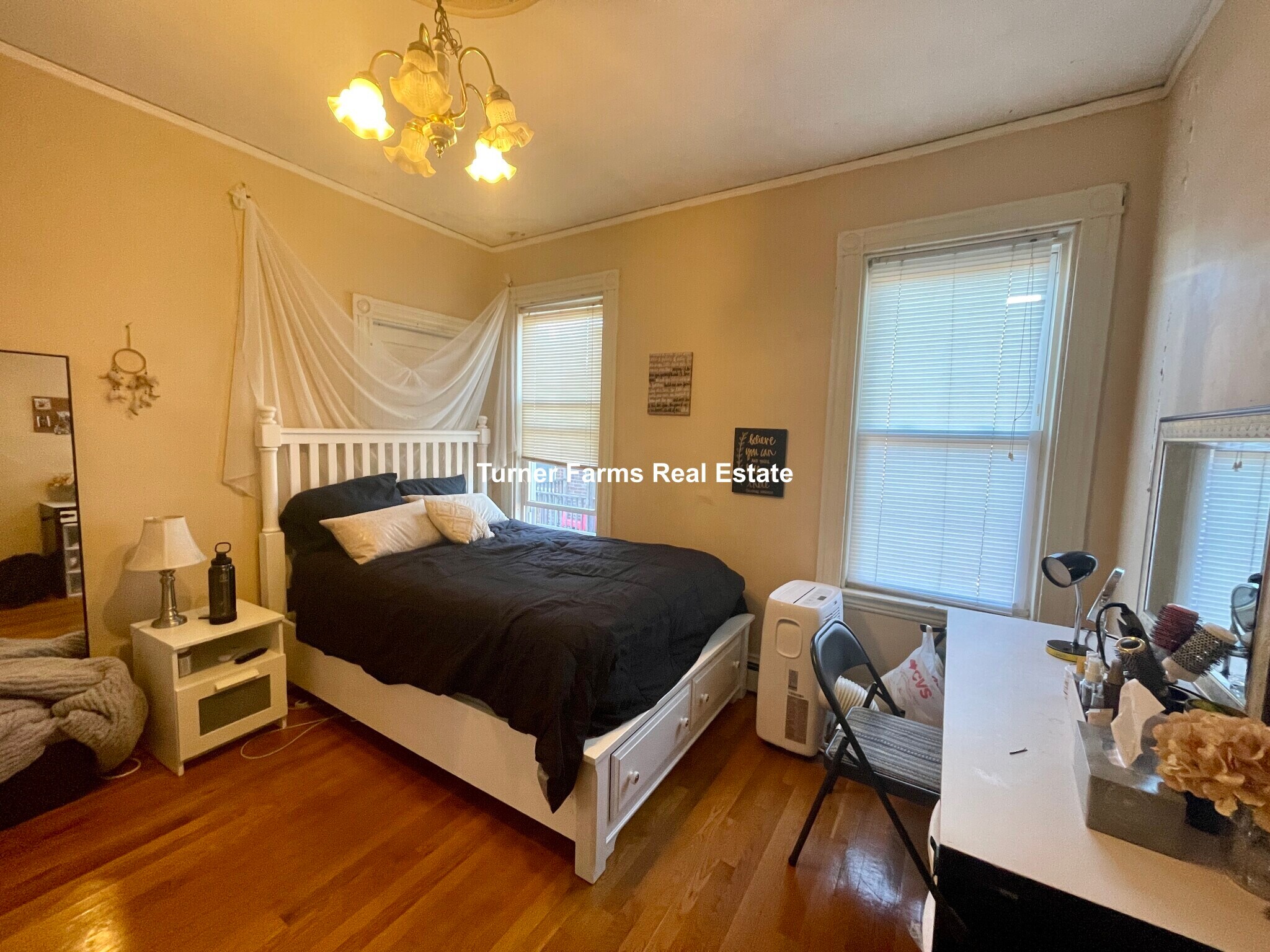 Building Photo - 803 Parker St