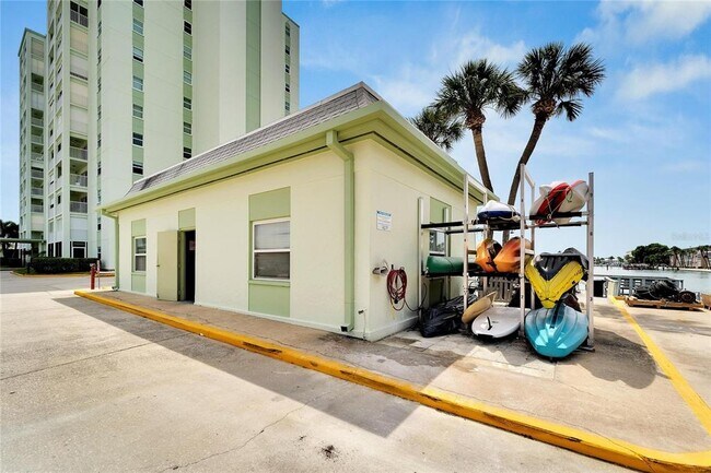 Building Photo - 400 64th Ave