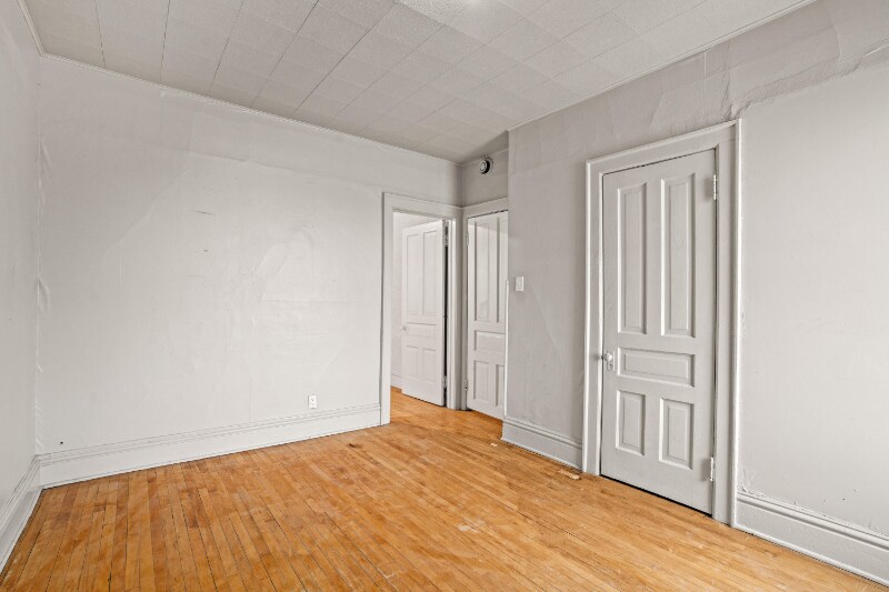 Building Photo - 525 N 34th St