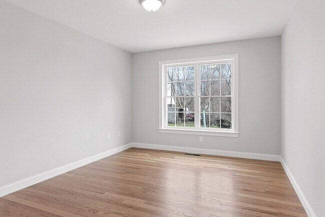Building Photo - 149 Lowell Rd