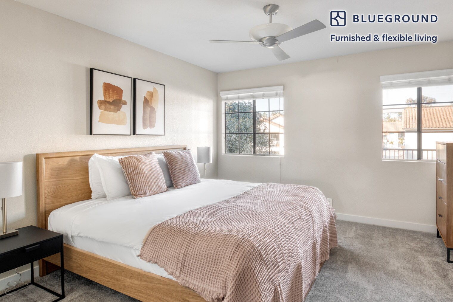 Building Photo - 7265 Charmant Dr