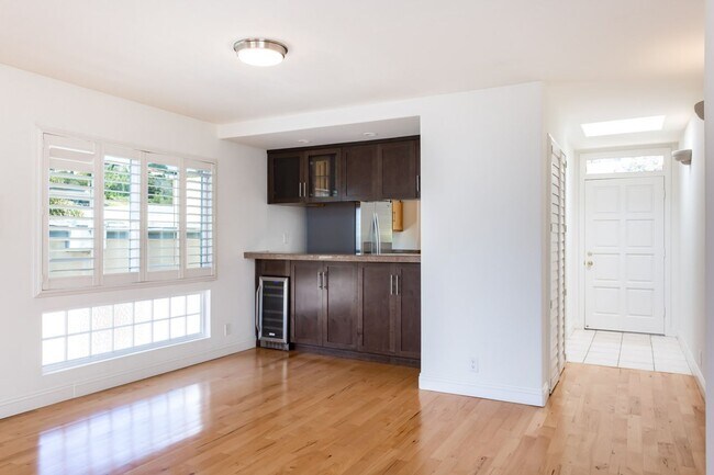 Building Photo - Mission Hills Condo with Stunning Views