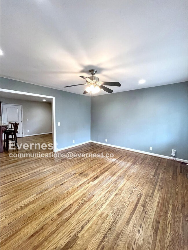 Building Photo - 1020 Delmas Ave