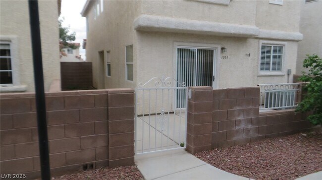 Building Photo - 3014 Sunrise Bay Ave