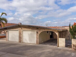 Building Photo - Highly Upgraded Home With Country Views!