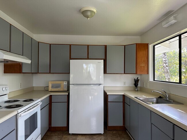 Primary Photo - 15-1553-1553 24th Ave