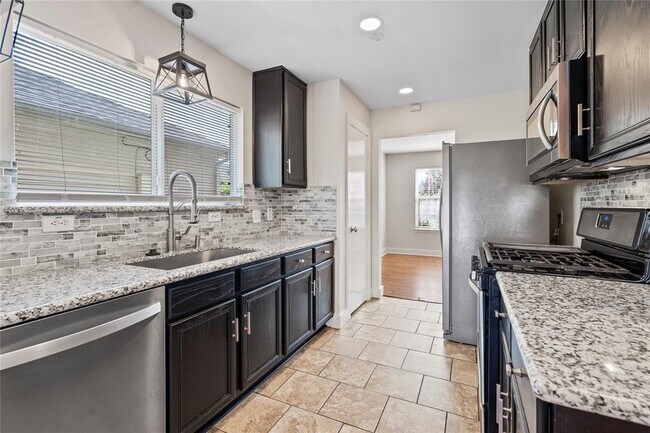 Building Photo - 20729 Patriot Park Ln