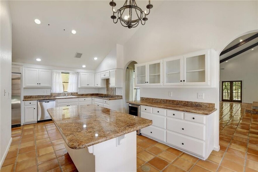 Building Photo - 108 Acapulco Dr