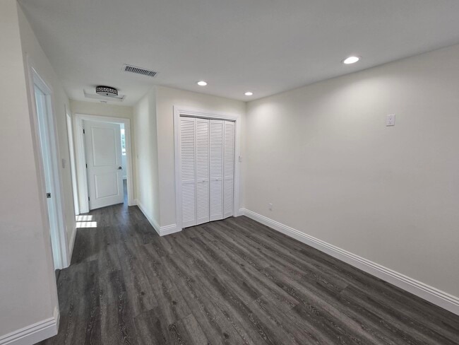 Building Photo - 11015 Califa St