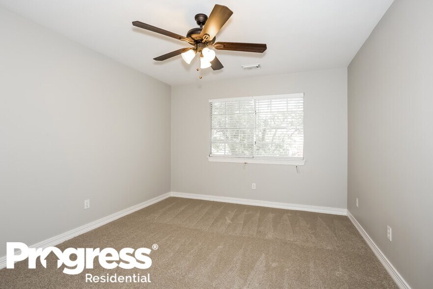 Building Photo - 19427 Atasca Oaks Dr